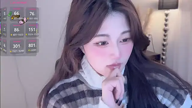 Strawberrybabyy1 online show from October 2025 05:46:01 PM