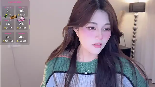 Strawberrybabyy1 online show from October 2025 03:00:01 PM