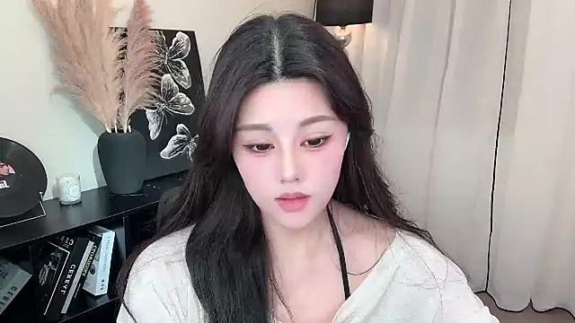 Strawberrybabyy1 online show from March 2025 10:02:02 AM
