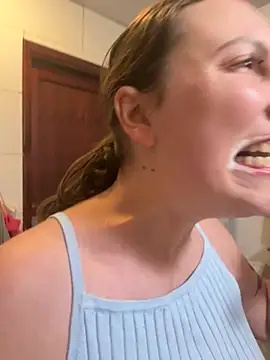 Snapshot of Yanacool007 chatting on November 2025 11:05:01 PM Yanacool007 online show from November 2025 11:05:01 PM