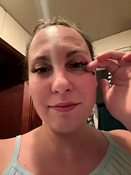 Yanacool007 online show from October 2025 04:48:02 PM