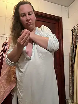 Yanacool007 online show from April 2026 06:15:02 AM