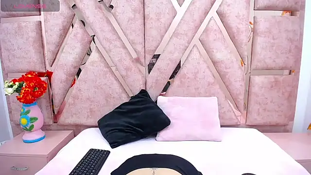 CataleyaLars20 online show from April 2026 01:16:02 PM