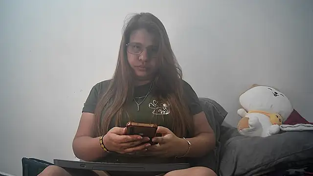 Snapshot of meichang452 chatting on December 2024 11:46:02 PM meichang452 online show from December 2024 11:46:02 PM