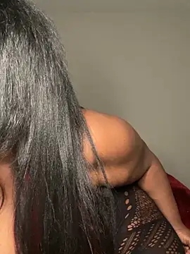 Stacy Raine online show from February 2026 04:30:01 AM