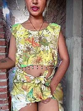 Snapshot of DiyAsingHh chatting on June 2026 02:01:01 AM DiyAsingHh online show from June 2026 02:01:01 AM