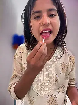 DiyAsingHh online show from December 2025 04:06:02 AM