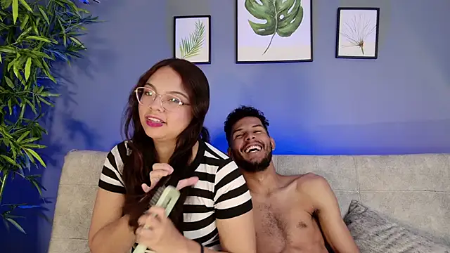 Snapshot of miaa_lux chatting on November 2025 07:36:01 PM miaa lux online show from November 2025 07:36:01 PM