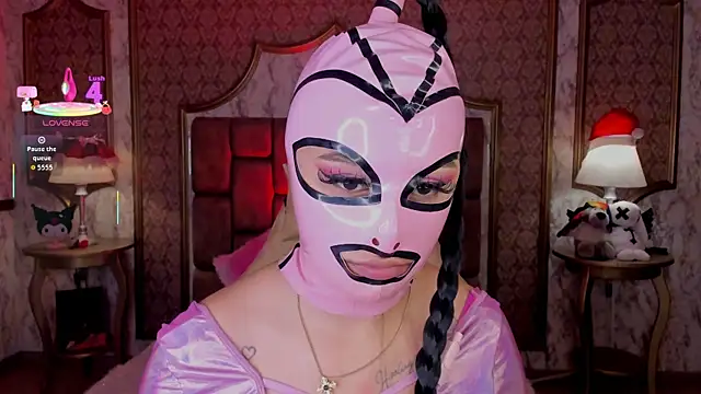 SoffiQueen online show from December 2025 03:13:02 PM