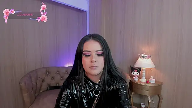 SoffiQueen online show from February 2025 03:32:02 PM