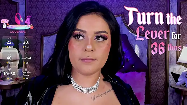 SoffiQueen online show from March 2026 03:39:01 PM