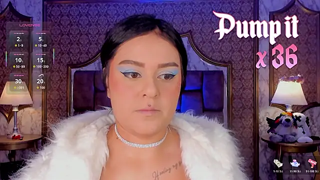 SoffiQueen online show from February 2026 02:05:01 PM