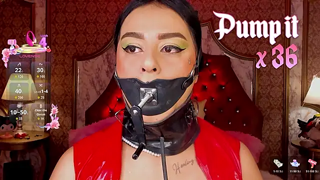 SoffiQueen online show from February 2026 02:16:02 PM