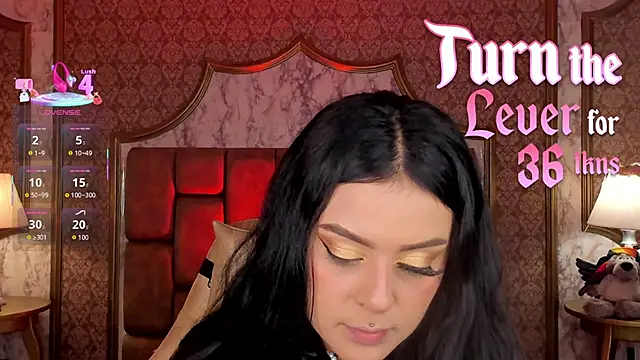 SoffiQueen online show from January 2026 02:57:01 PM