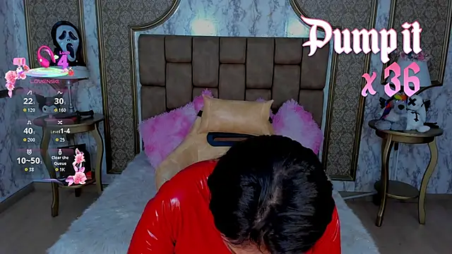 SoffiQueen online show from October 2025 08:54:02 PM