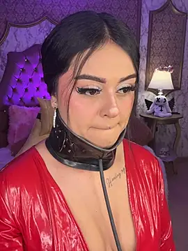 SoffiQueen online show from April 2026 02:51:01 PM