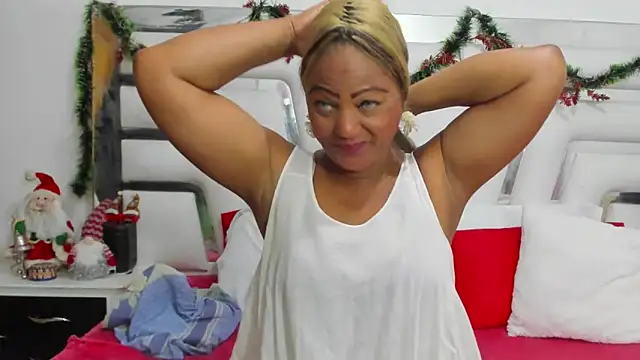 Snapshot of SaraaJhons chatting on December 2025 04:02:02 PM SaraaJhons online show from December 2025 04:02:02 PM