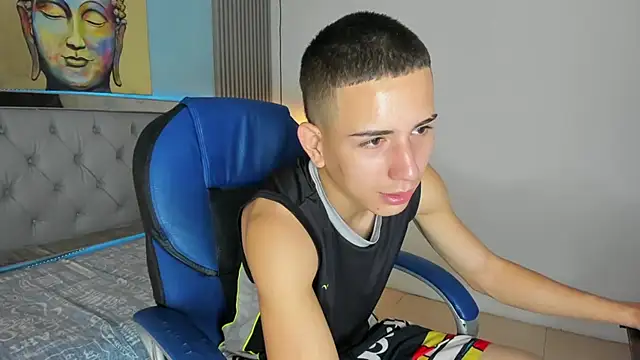 JackSwan18 online show from November 2025 03:11:01 PM