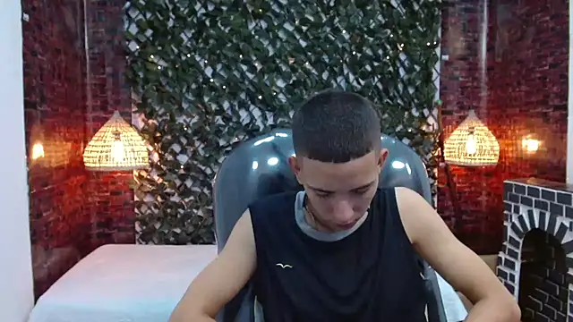 JackSwan18 online show from December 2024 01:45:02 PM