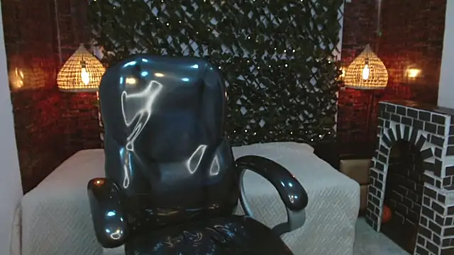 JackSwan18 online show from December 2024 07:06:01 PM