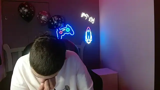 JackSwan18 online show from January 2025 12:46:02 PM