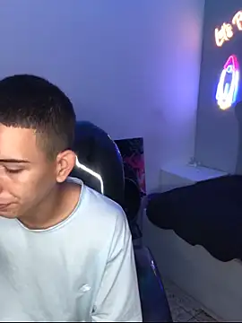 JackSwan18 online show from November 2025 02:00:01 PM