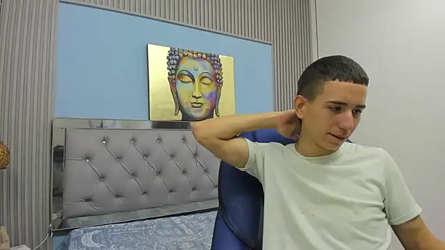 JackSwan18 online show from December 2025 08:43:02 PM