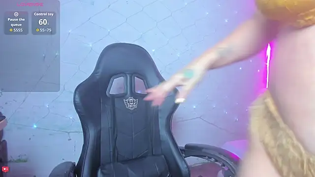 Snapshot of jonson- chatting on November 2025 11:16:01 PM jonson- online show from November 2025 11:16:01 PM