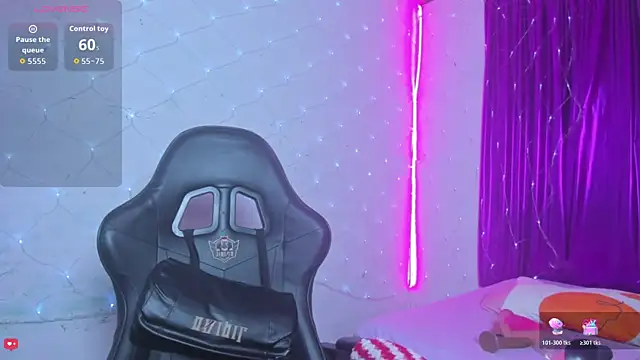 Snapshot of jonson- chatting on November 2025 10:14:02 PM jonson- online show from November 2025 10:14:02 PM