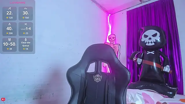 Snapshot of jonson- chatting on October 2025 09:48:01 PM jonson- online show from October 2025 09:48:01 PM