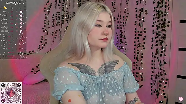 chillycharm online show from January 2025 12:54:01 AM