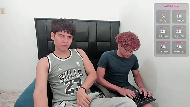 Javierdisousa online show from March 2026 05:57:02 PM