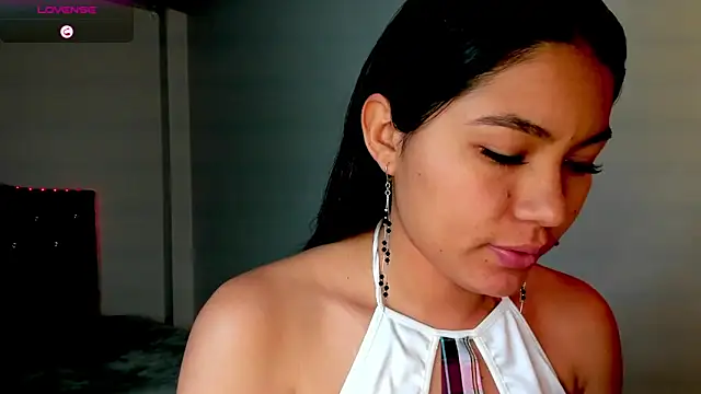 Snapshot of linda_alana chatting on October 2025 07:27:02 PM linda alana online show from October 2025 07:27:02 PM