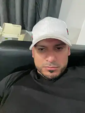 Snapshot of Insaneskillzz69 chatting on April 2026 01:49:01 PM Insaneskillzz69 online show from April 2026 01:49:01 PM
