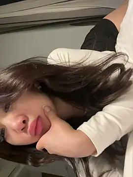 Mia Meow  online show from February 2025 02:49:01 PM