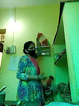 heenage online show from March 2026 04:54:02 AM