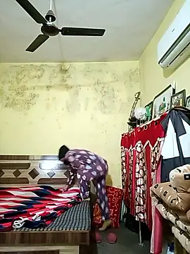 heenage online show from January 2026 04:41:01 AM