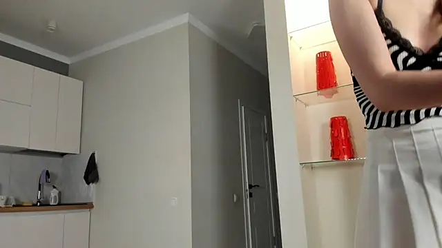 Emma Flin online show from September 2025 11:10:02 AM