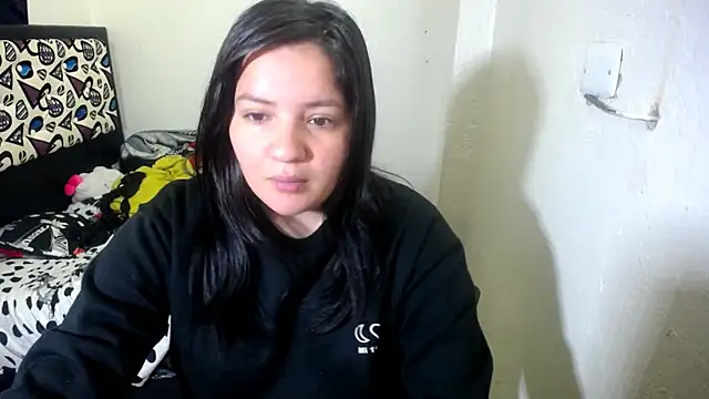 Snapshot of shopyymessyy chatting on December 2025 05:58:02 PM shopyymessyy online show from December 2025 05:58:02 PM