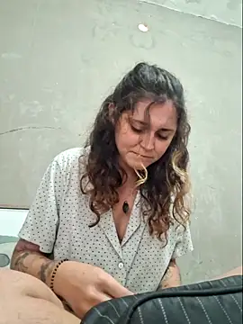 luuhcat09 online show from May 2026 02:37:02 PM
