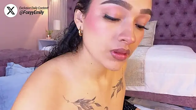 EMILYY FOXY online show from November 2025 07:29:02 PM