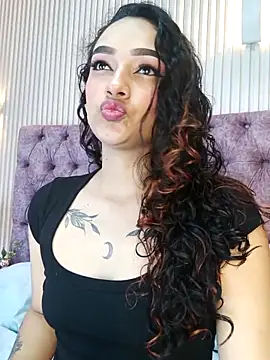 EMILYY FOXY online show from November 2025 07:14:01 PM