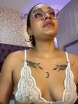 EMILYY FOXY online show from July 2026 07:02:01 PM
