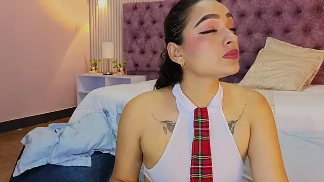 EMILYY FOXY online show from November 2025 07:14:02 PM