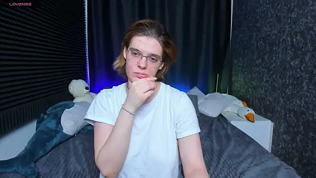 KIKI Krash online show from February 2025 07:21:01 PM
