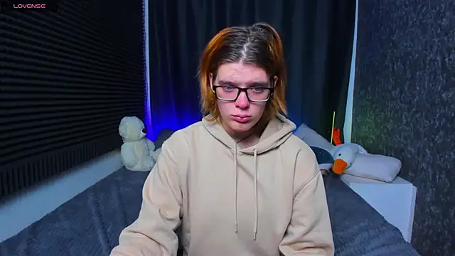KIKI Krash online show from February 2025 10:33:02 AM