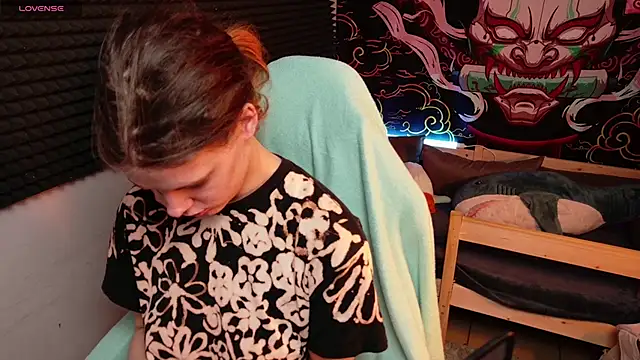 KIKI Krash online show from March 2026 10:32:02 AM