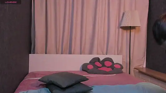 KIKI Krash online show from April 2026 06:10:01 PM
