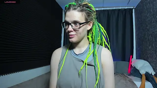 KIKI Krash online show from September 2025 09:48:01 AM