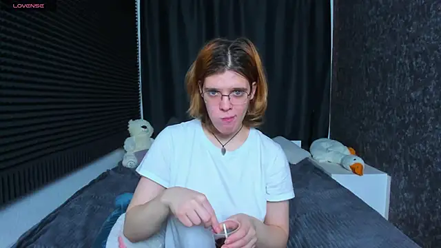 KIKI Krash online show from February 2025 01:11:02 PM